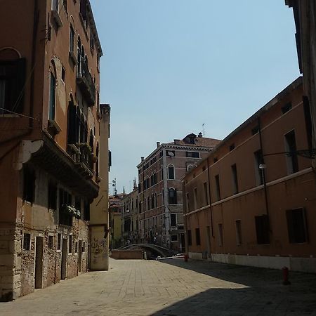 Ca' Badoer West Studio Veneza Exterior foto