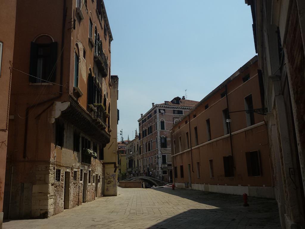 Ca' Badoer West Studio Veneza Exterior foto